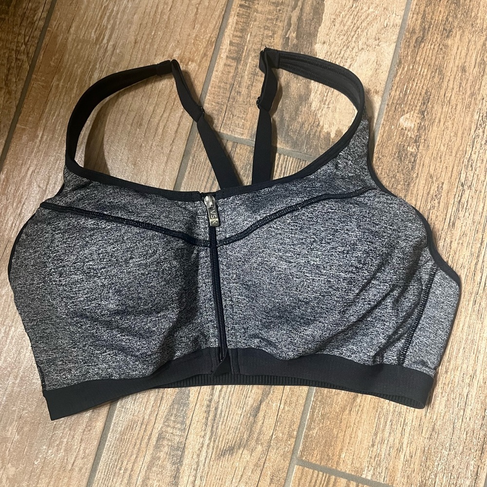 Preowned Victoria Secret VSX workout running athletic underwire sports bra 36C